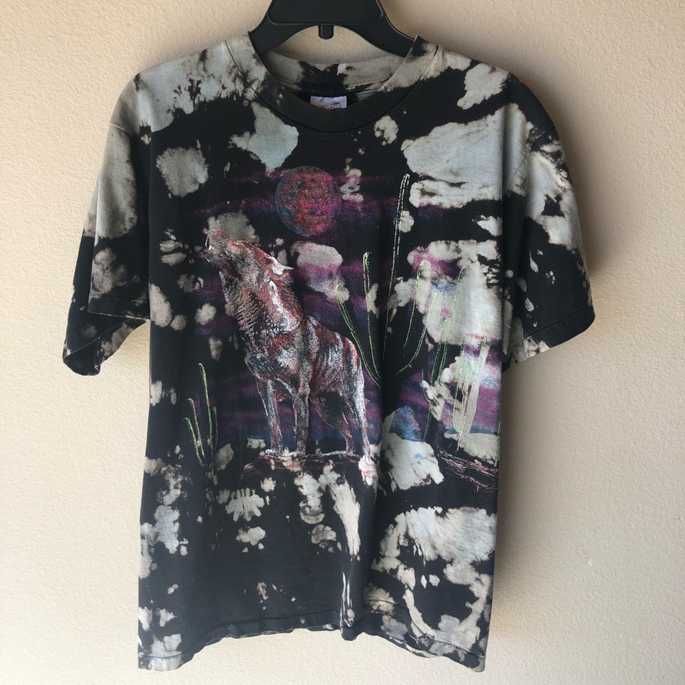 Vintage custom T-shirt with coyote men